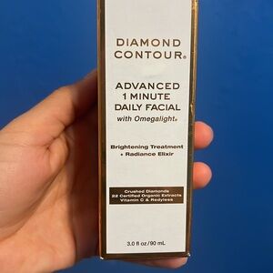 Diamond Contour 1-Minute Daily Facial with Omegalight